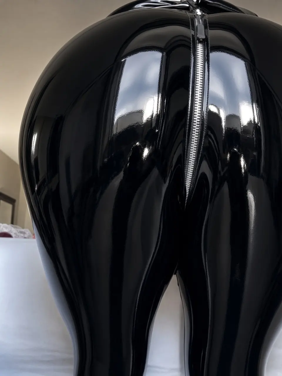 ts mistress mia latex ass with zipper